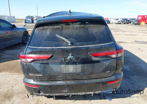 2024 Mitsubishi Outlander Se 2.5 2Wd из США, поврежденный, VIN JA4J3VA86RZ046853